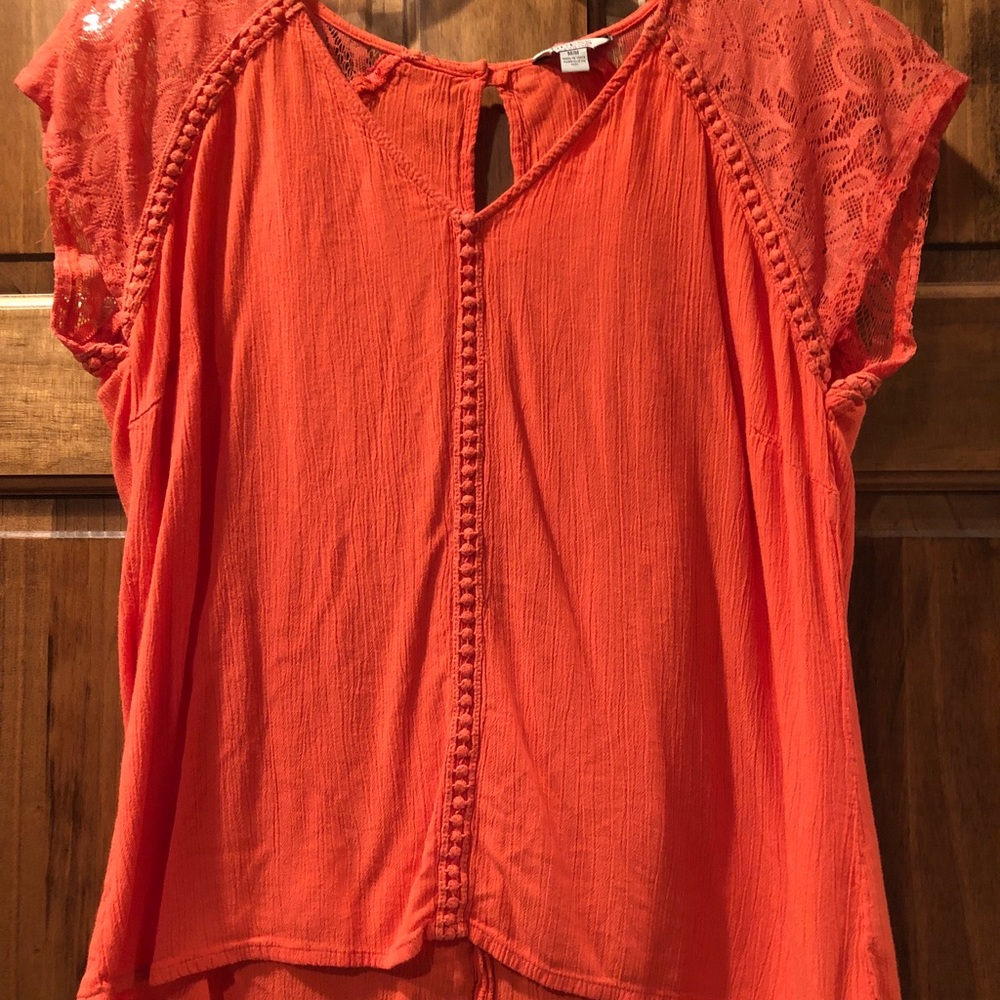 Guess top